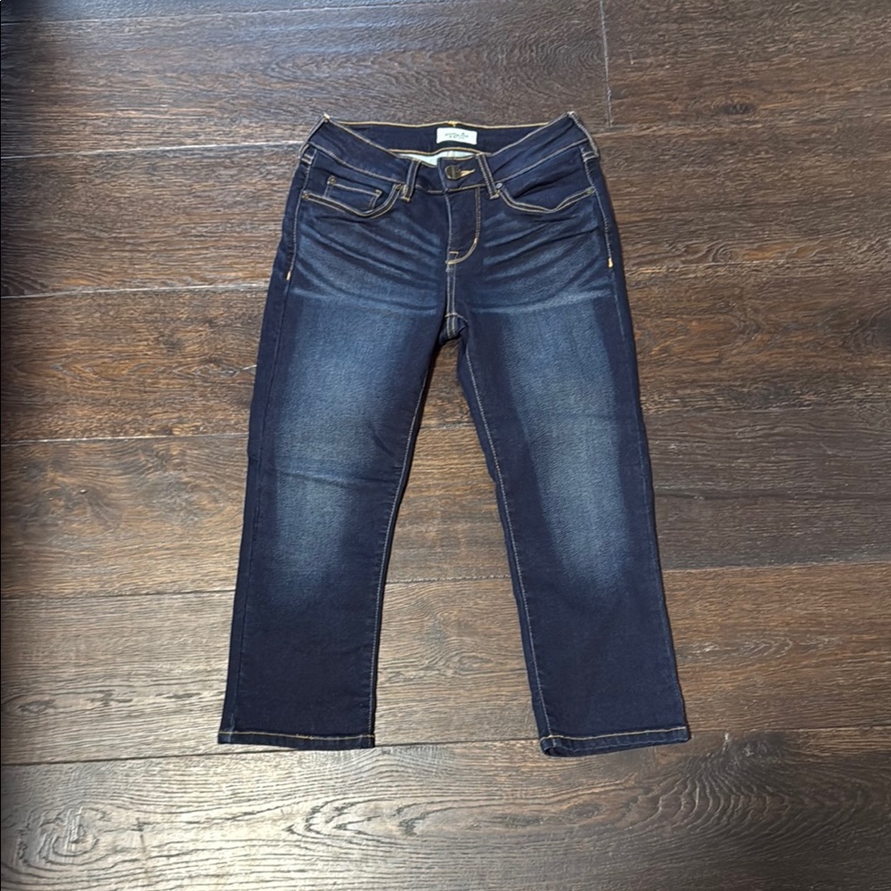 bootlegger Women's Jean crops